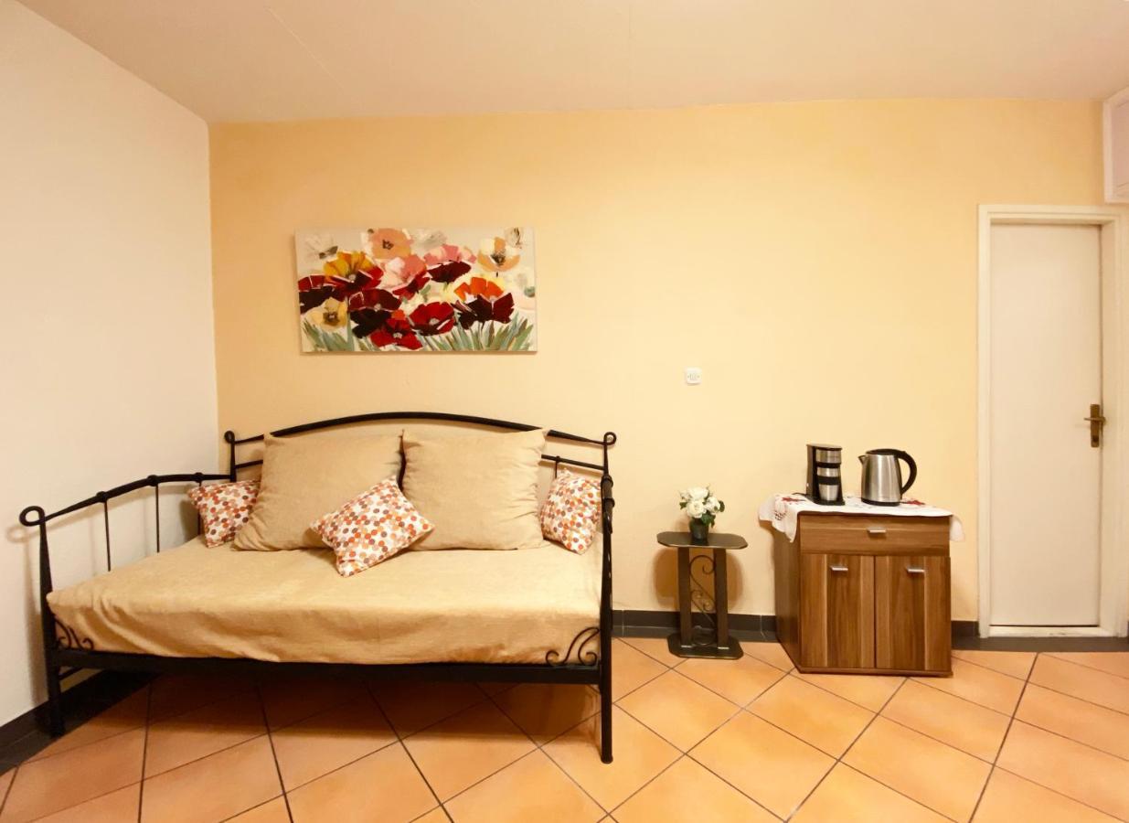 Apt Lavender On Nincevica St- 1 Bedroom Apt 5 Min To The Old Town Of Split Extérieur photo